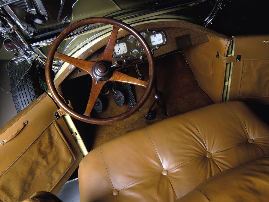  Pierce-Arrow Model 81 Rumbleseat Roadster 1928 года  (фото 15 из 18)